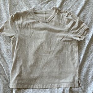 Lululemon fitted crop tee